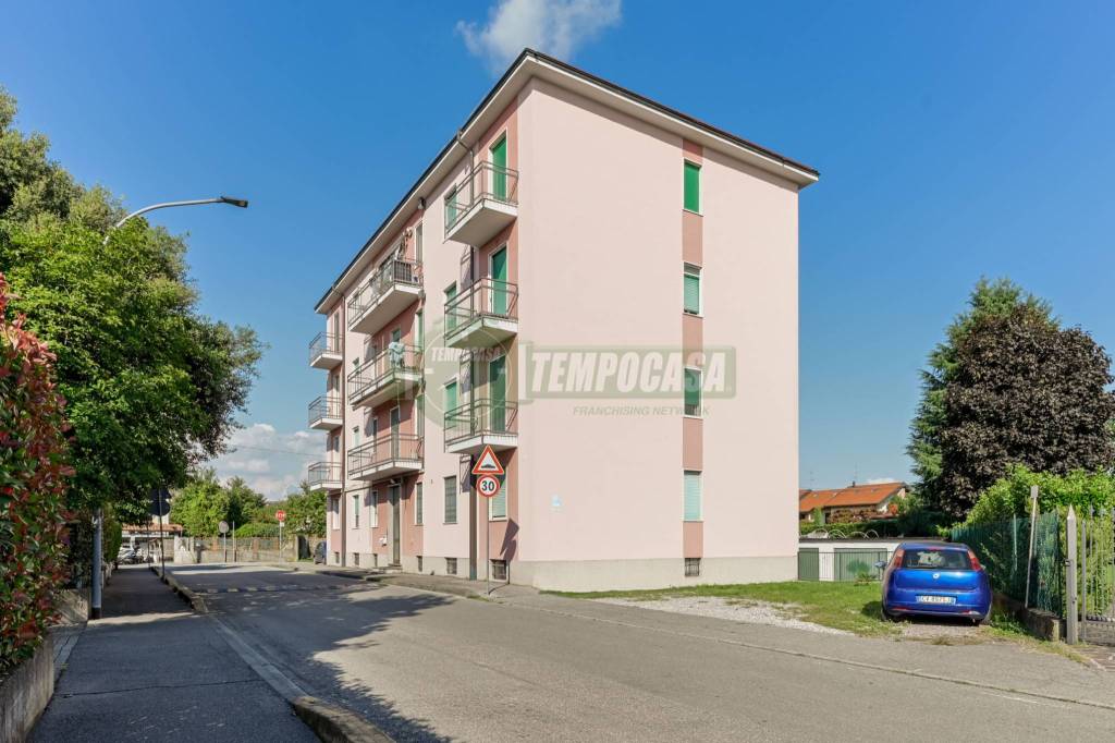appartamento in vendita a Busnago