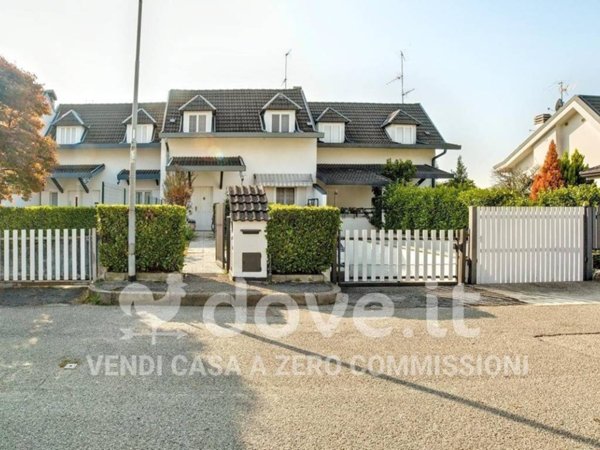 casa indipendente in vendita a Busnago