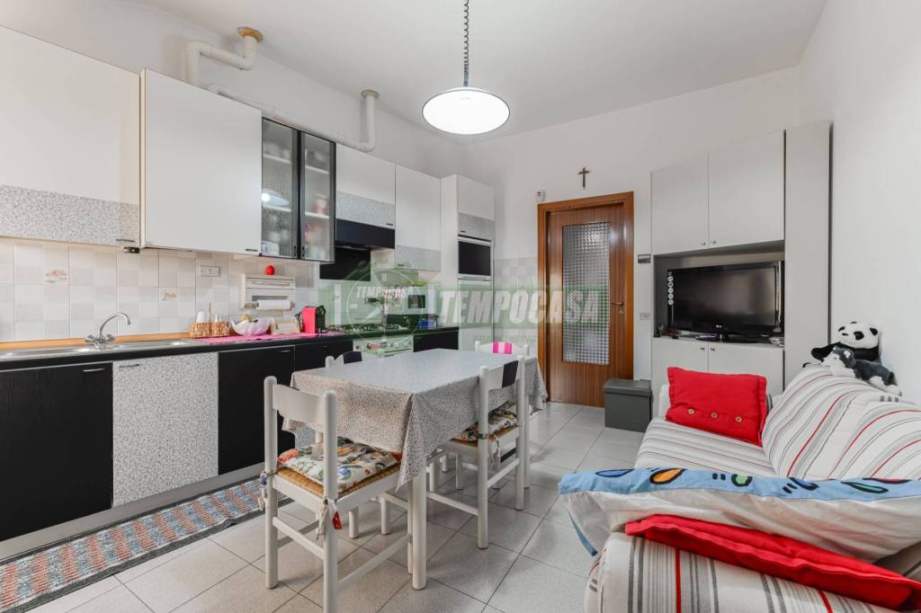 appartamento in vendita a Busnago