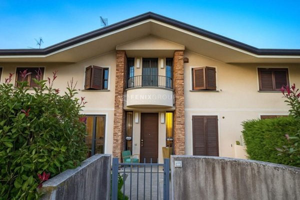 casa indipendente in vendita a Busnago