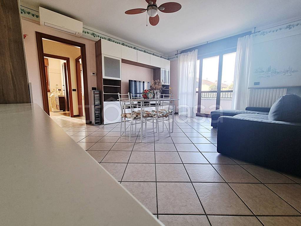 appartamento in vendita a Busnago