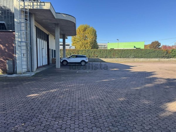 ufficio in vendita a Busnago