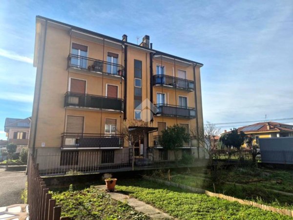 appartamento in vendita a Busnago
