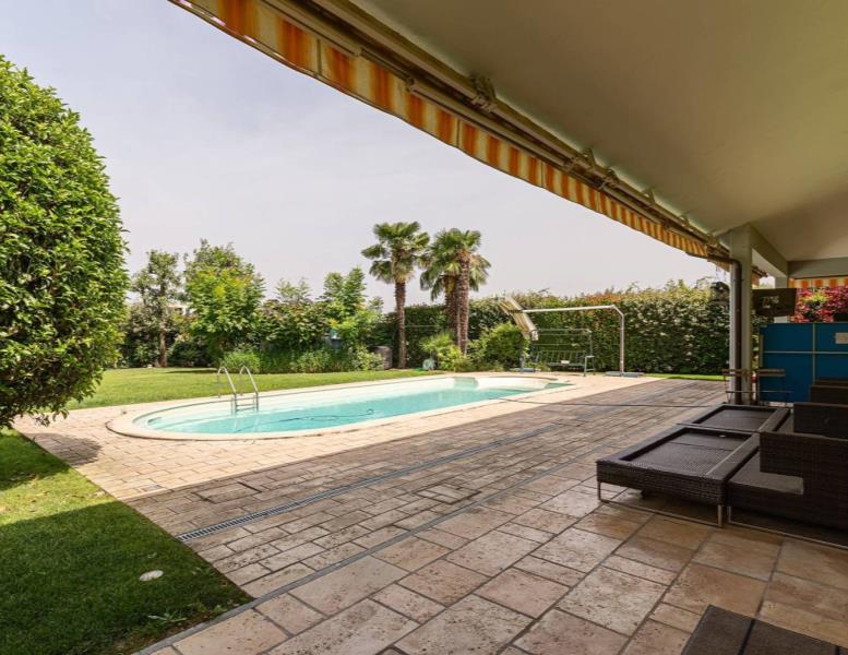 casa indipendente in vendita a Busnago