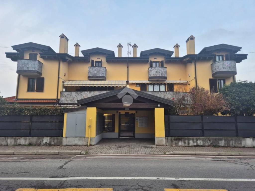 appartamento in vendita a Busnago