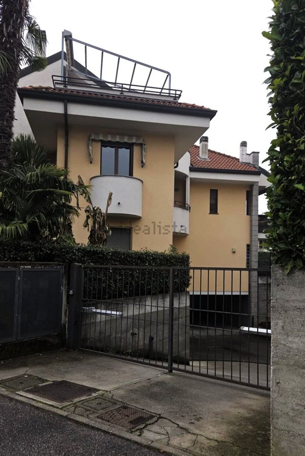 appartamento in vendita a Busnago