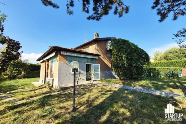 casa indipendente in vendita a Busnago