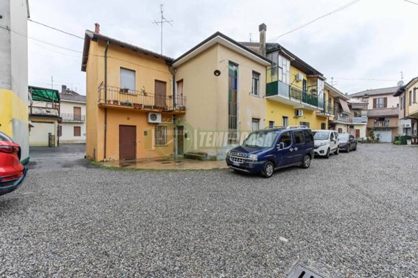 appartamento in vendita a Busnago