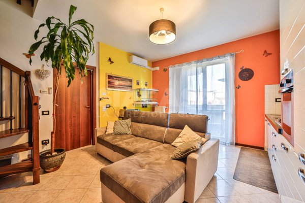 appartamento in vendita a Busnago