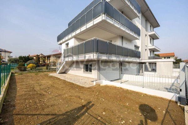 appartamento in vendita a Busnago