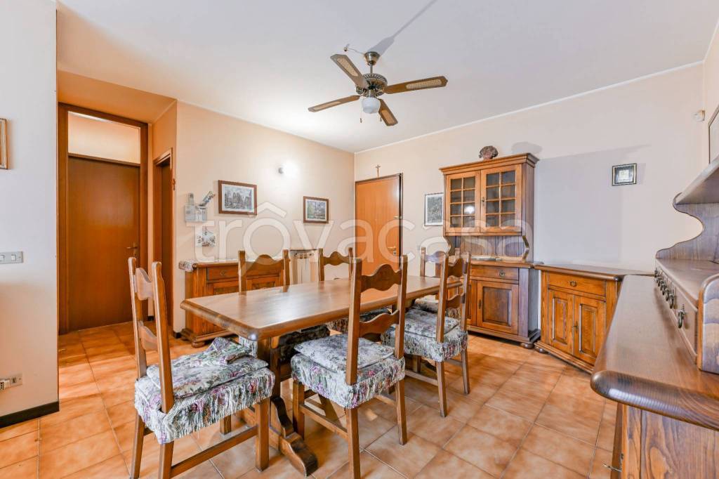 appartamento in vendita a Busnago