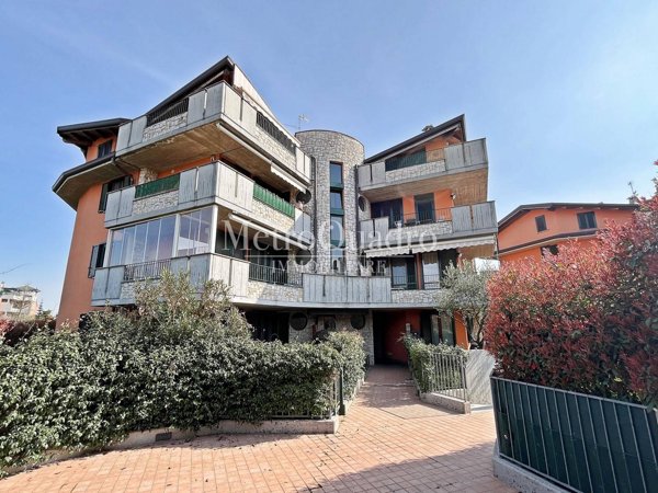 appartamento in vendita a Busnago
