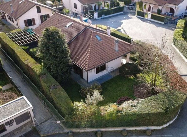 casa indipendente in vendita a Busnago