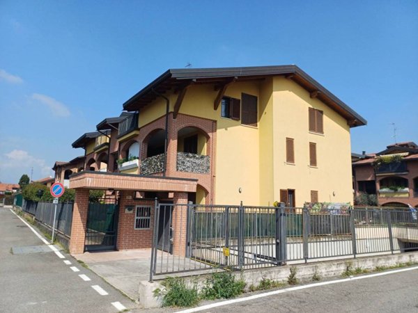 appartamento in vendita a Busnago