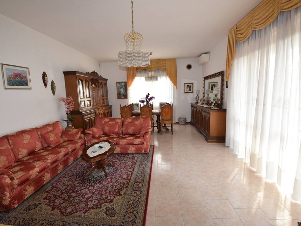 casa indipendente in vendita a Busnago