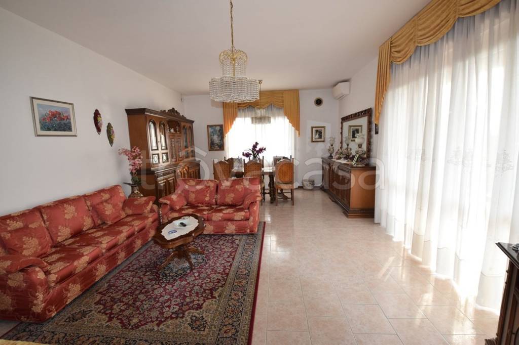 casa indipendente in vendita a Busnago