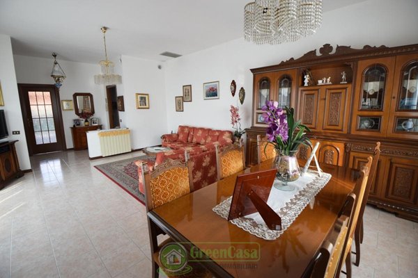 casa indipendente in vendita a Busnago