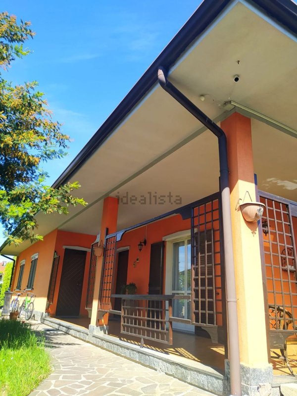 casa indipendente in vendita a Busnago