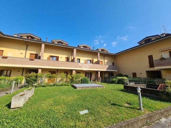 appartamento in vendita a Busnago