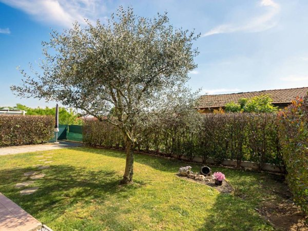 appartamento in vendita a Busnago