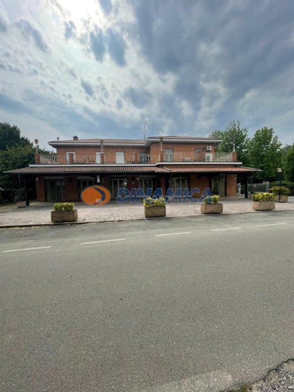 negozio in vendita a Busnago