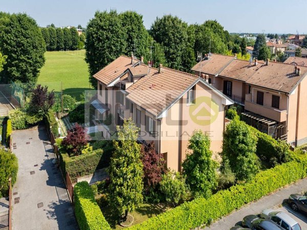 casa indipendente in vendita a Busnago