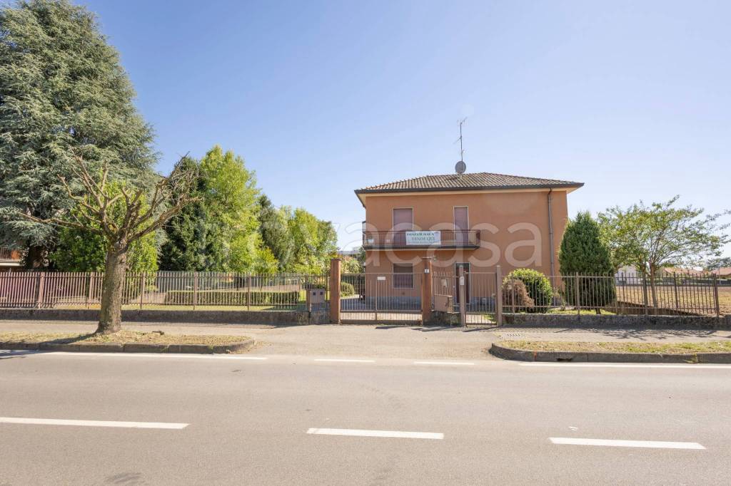 casa indipendente in vendita a Busnago