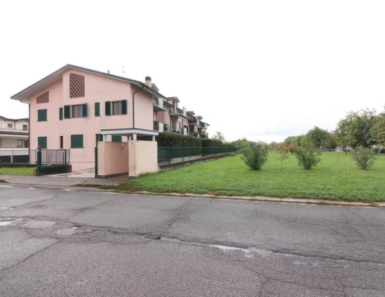 appartamento in vendita a Busnago