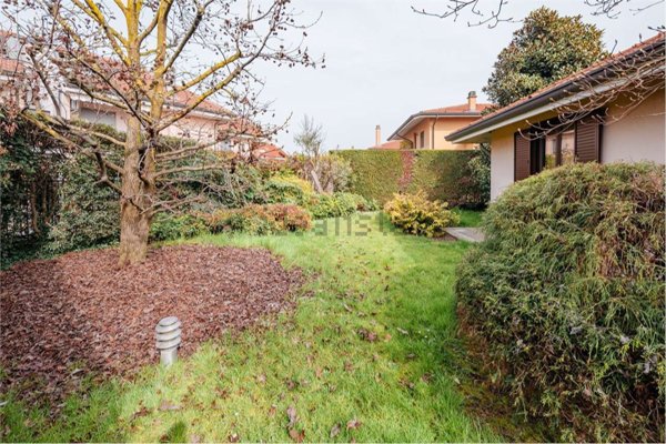 casa indipendente in vendita a Busnago
