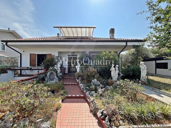 casa indipendente in vendita a Busnago