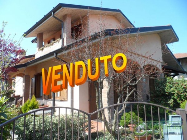 casa indipendente in vendita a Busnago