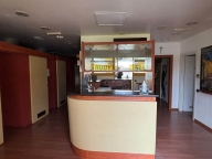 locale commerciale in vendita a Busnago