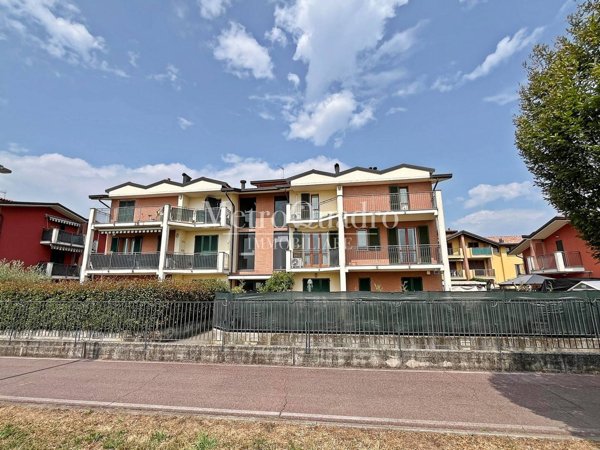 appartamento in vendita a Busnago