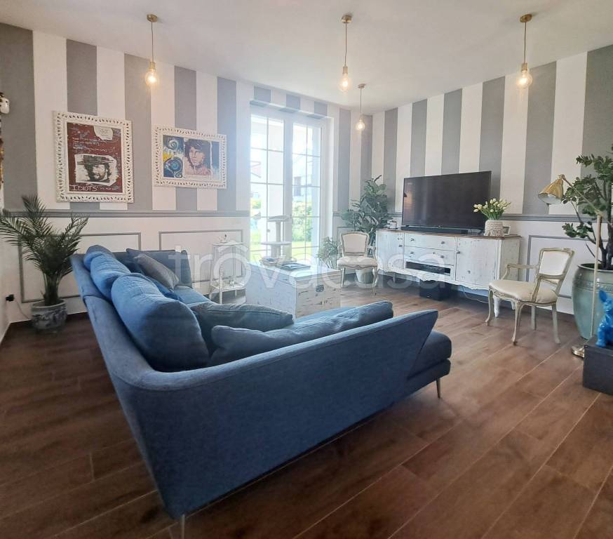 casa indipendente in vendita a Caponago