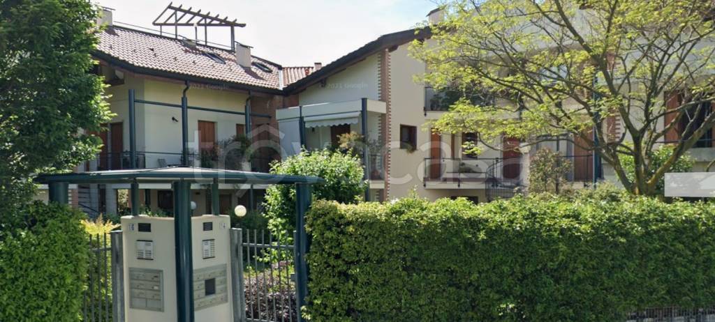 appartamento in vendita a Caponago