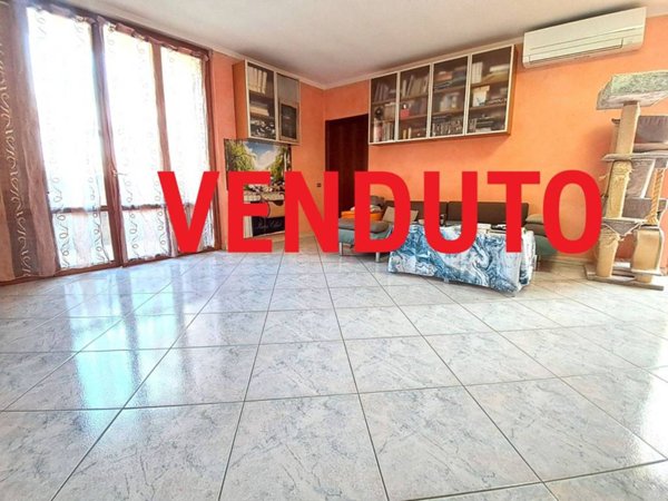 appartamento in vendita a Caponago