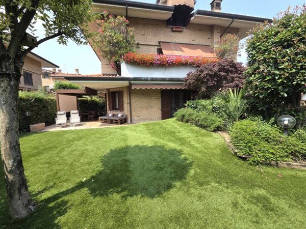 casa indipendente in vendita a Caponago