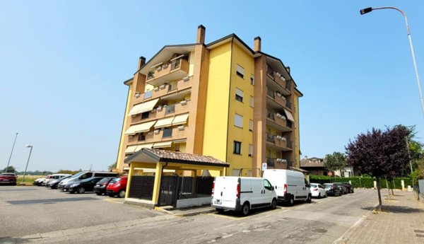 appartamento in vendita a Caponago
