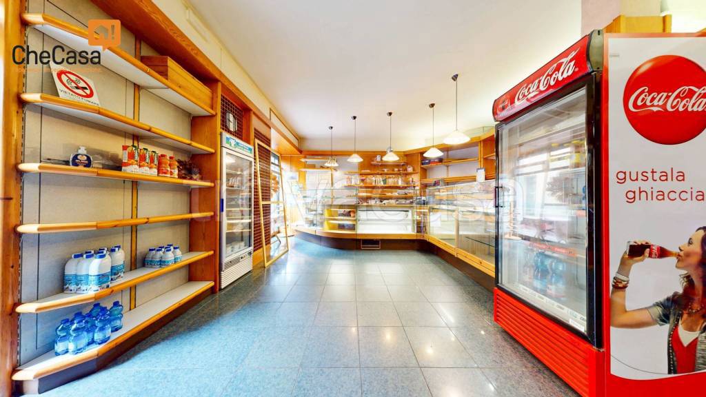 negozio in vendita a Caponago