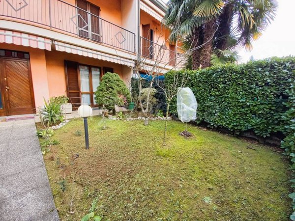 casa indipendente in vendita a Caponago