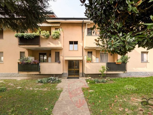 appartamento in vendita a Caponago