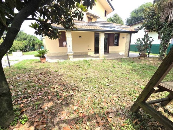 appartamento in vendita a Caponago