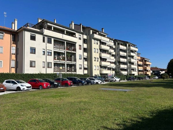 appartamento in vendita a Caponago