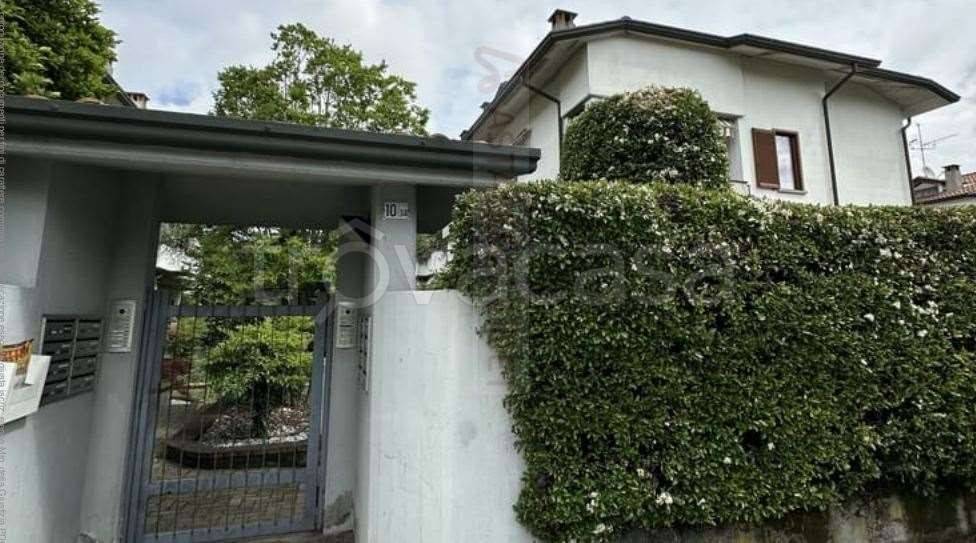 appartamento in vendita a Caponago