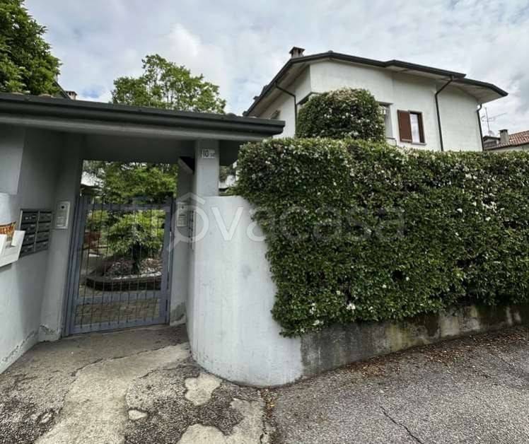 appartamento in vendita a Caponago