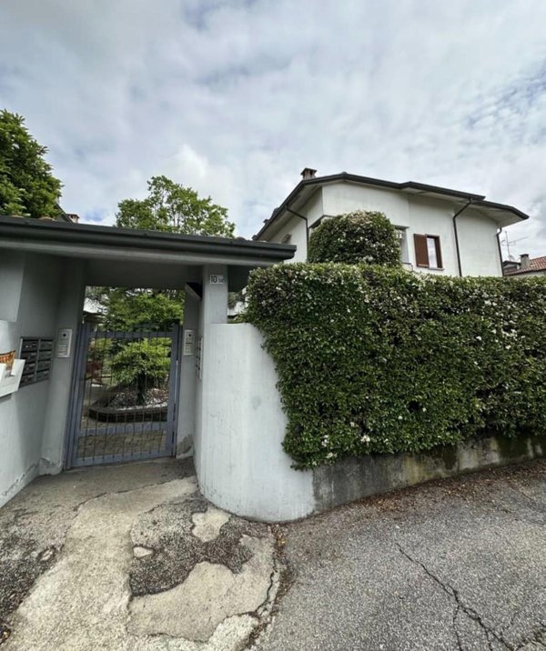 appartamento in vendita a Caponago