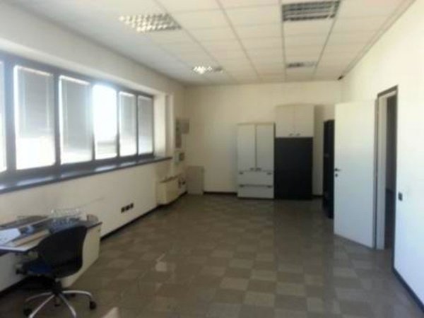 ufficio in vendita a Caponago
