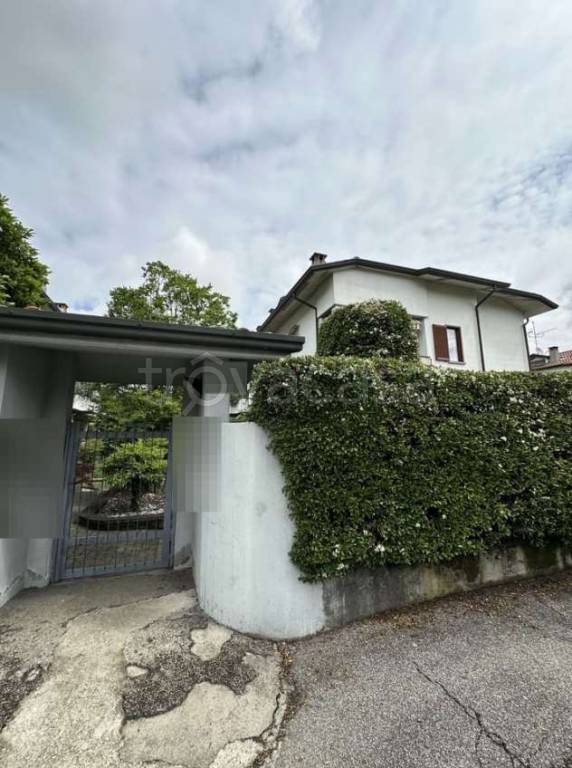 appartamento in vendita a Caponago