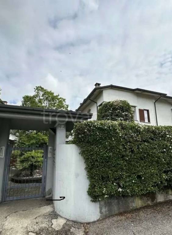 appartamento in vendita a Caponago