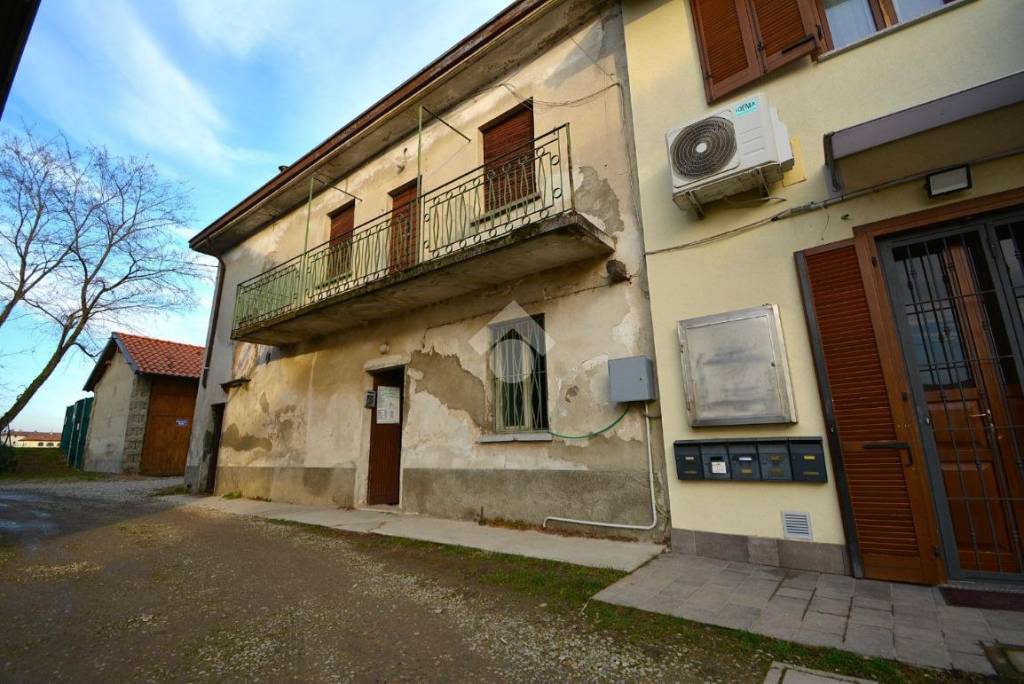 appartamento in vendita a Caponago